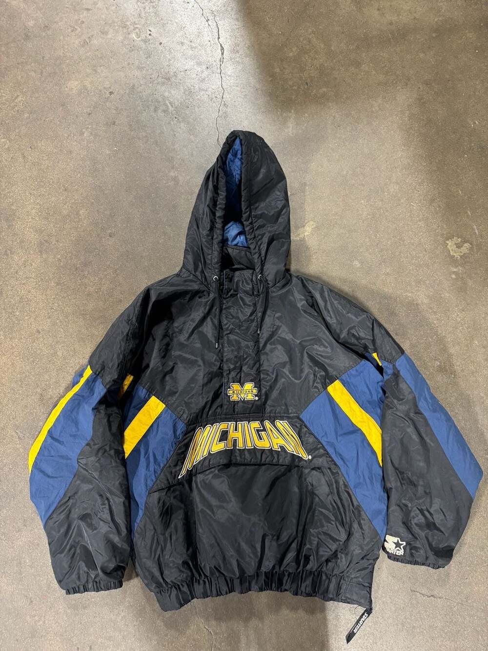 Vintage 90s Starter University of Michigan Wolverines Hooded Half-Zip Puffer Jac